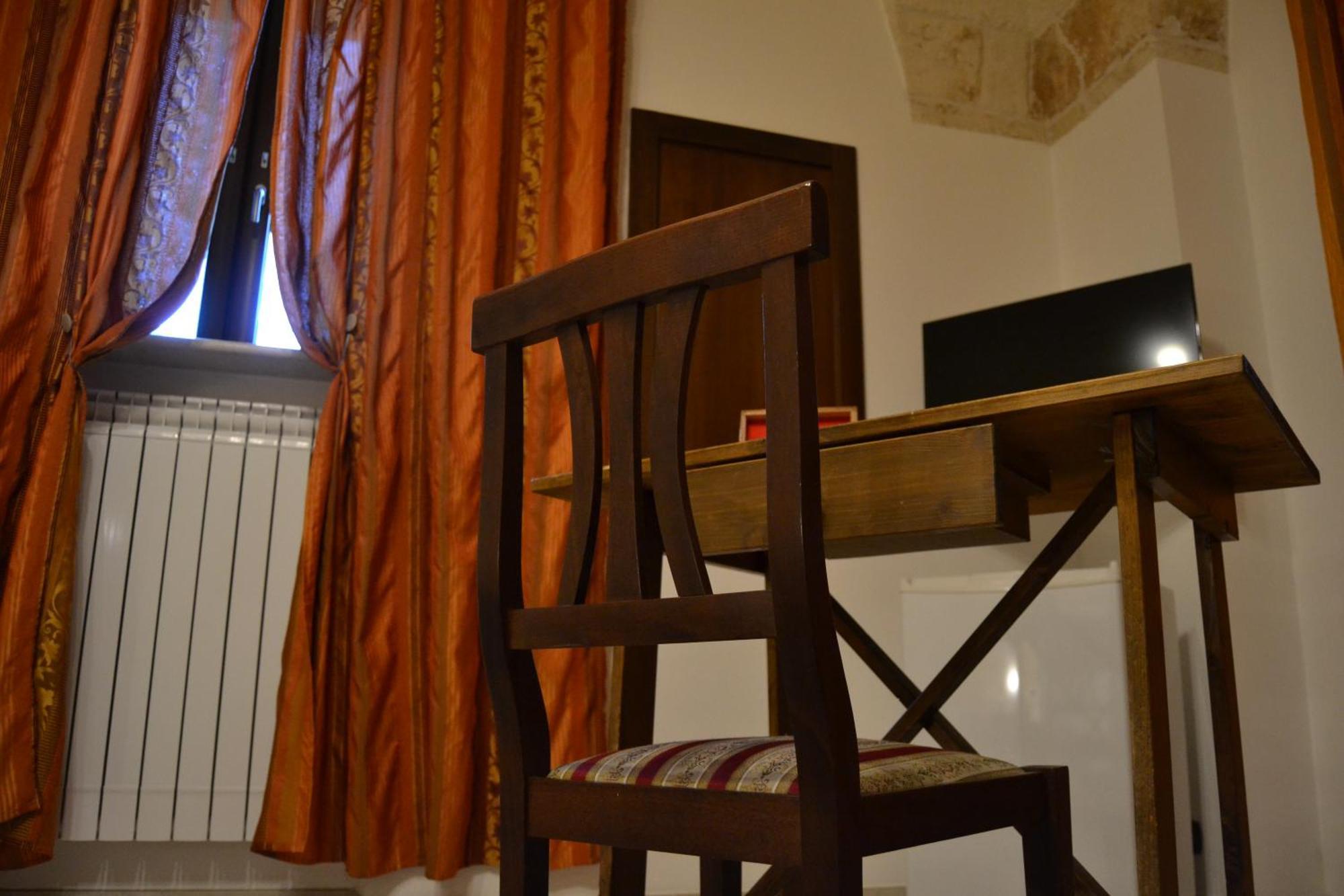 Crispiano Al Borgo Antico Ristorante E B&B מראה חיצוני תמונה