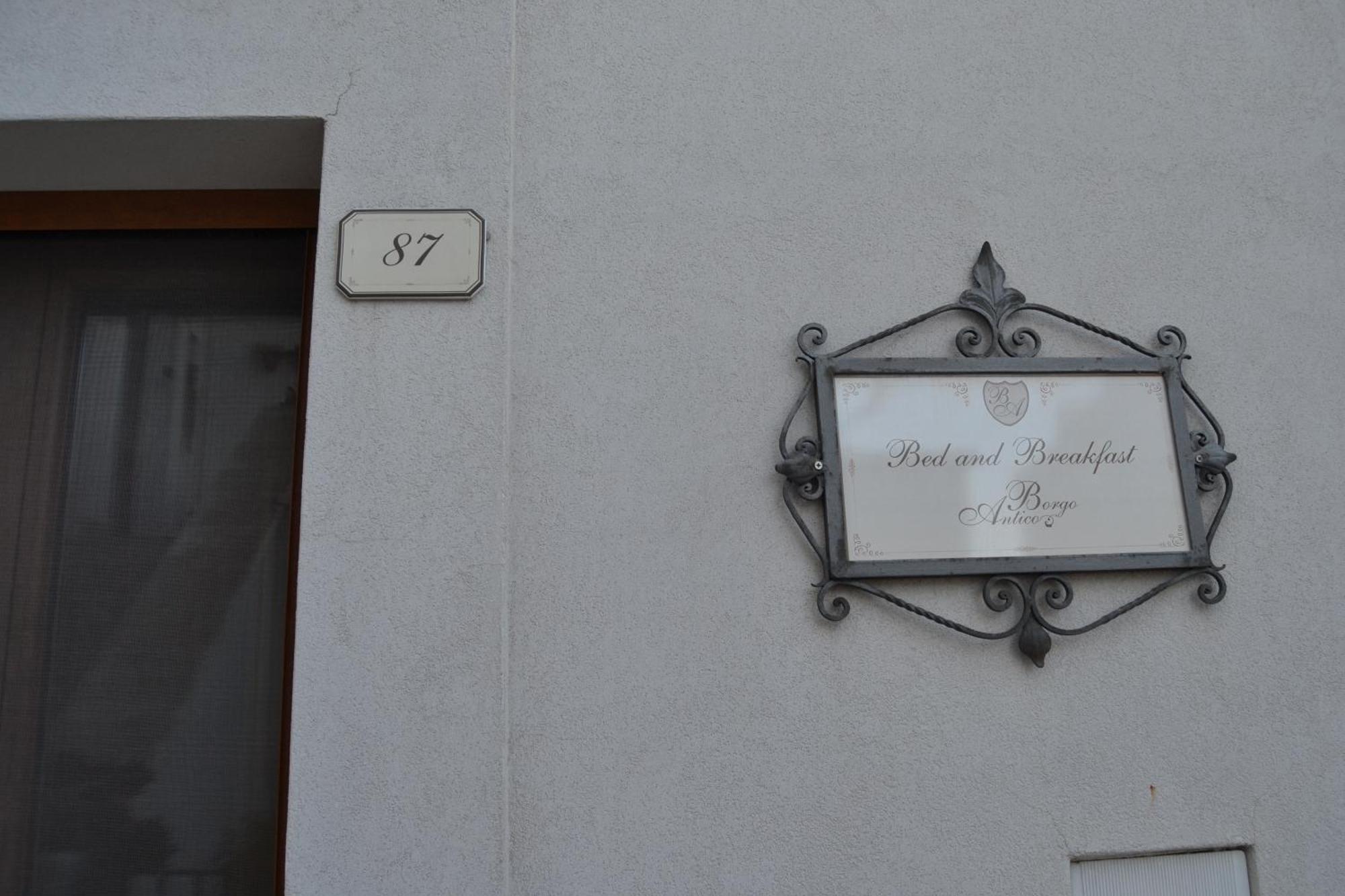 Crispiano Al Borgo Antico Ristorante E B&B מראה חיצוני תמונה