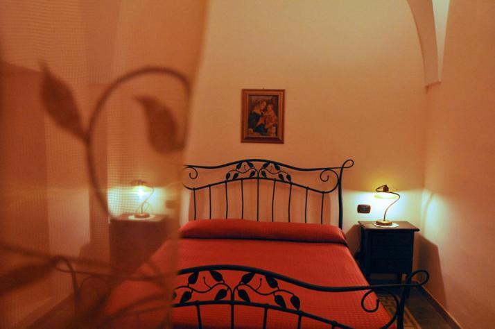 Crispiano Al Borgo Antico Ristorante E B&B מראה חיצוני תמונה