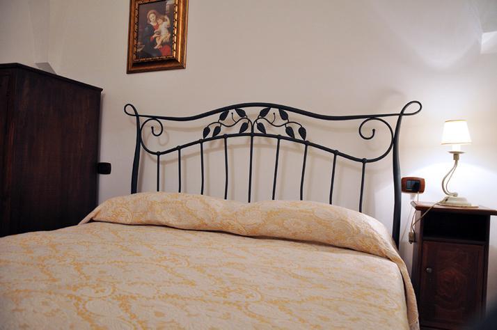 Crispiano Al Borgo Antico Ristorante E B&B מראה חיצוני תמונה