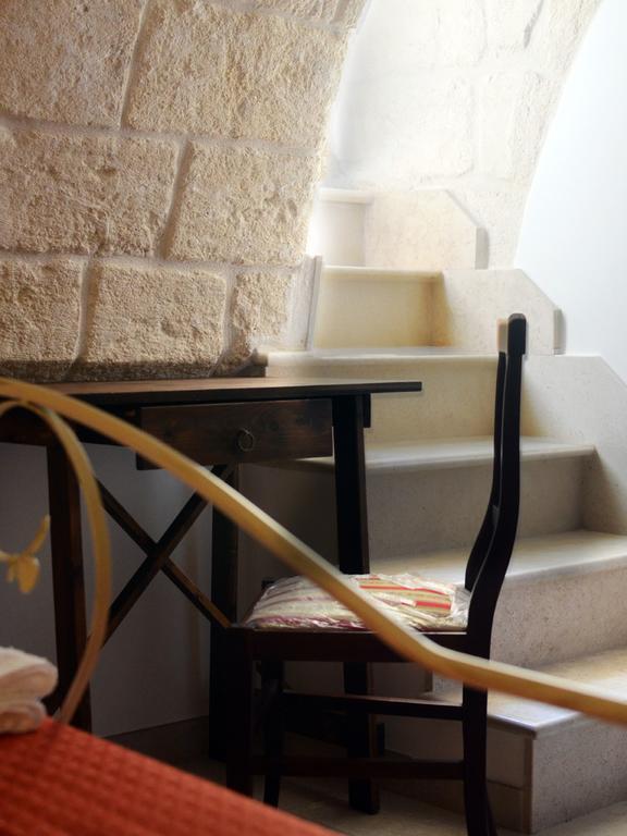Crispiano Al Borgo Antico Ristorante E B&B מראה חיצוני תמונה